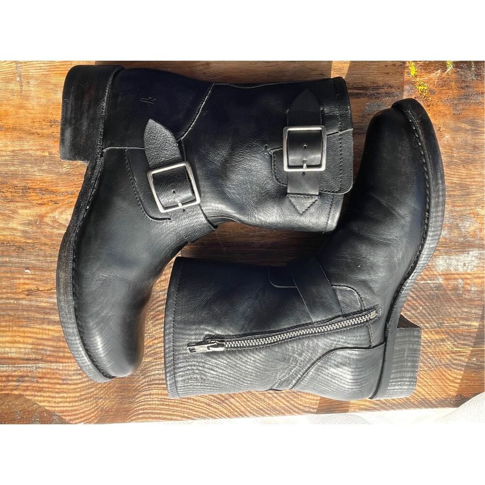 Frye Vicky Engineer Black Leather Moto Boots Size 9